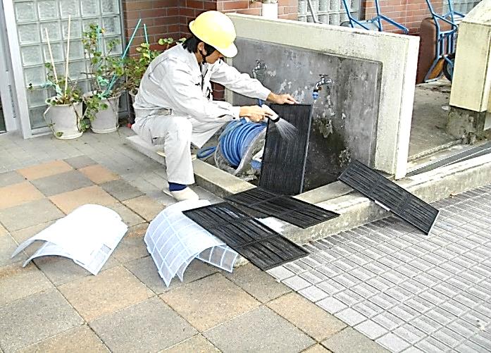 保守点検業務事例 換気フード清掃作業